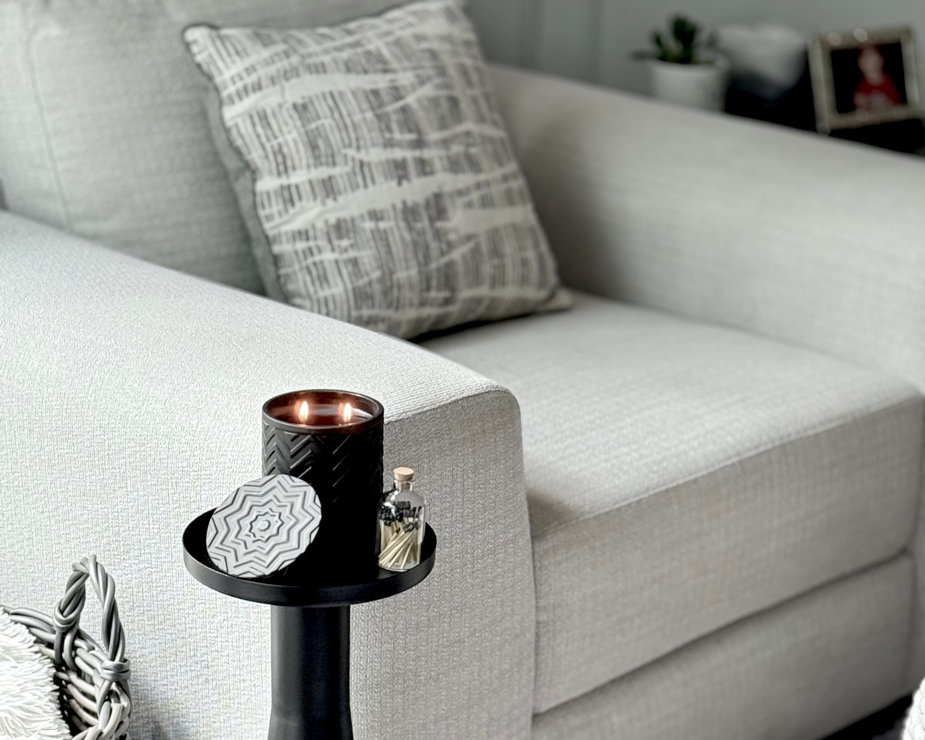 Onyx Moon Candle – main