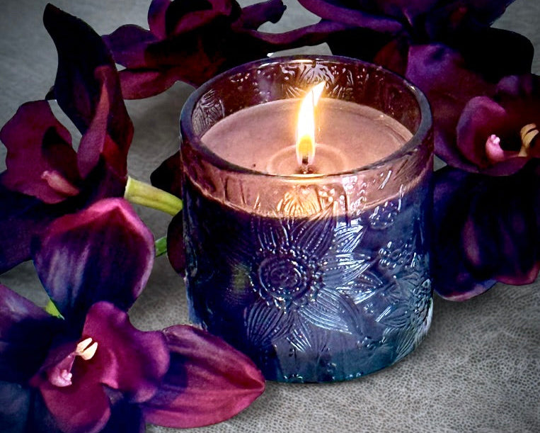 Night Bloom Candle – Moonlit Fig, front view with modern design