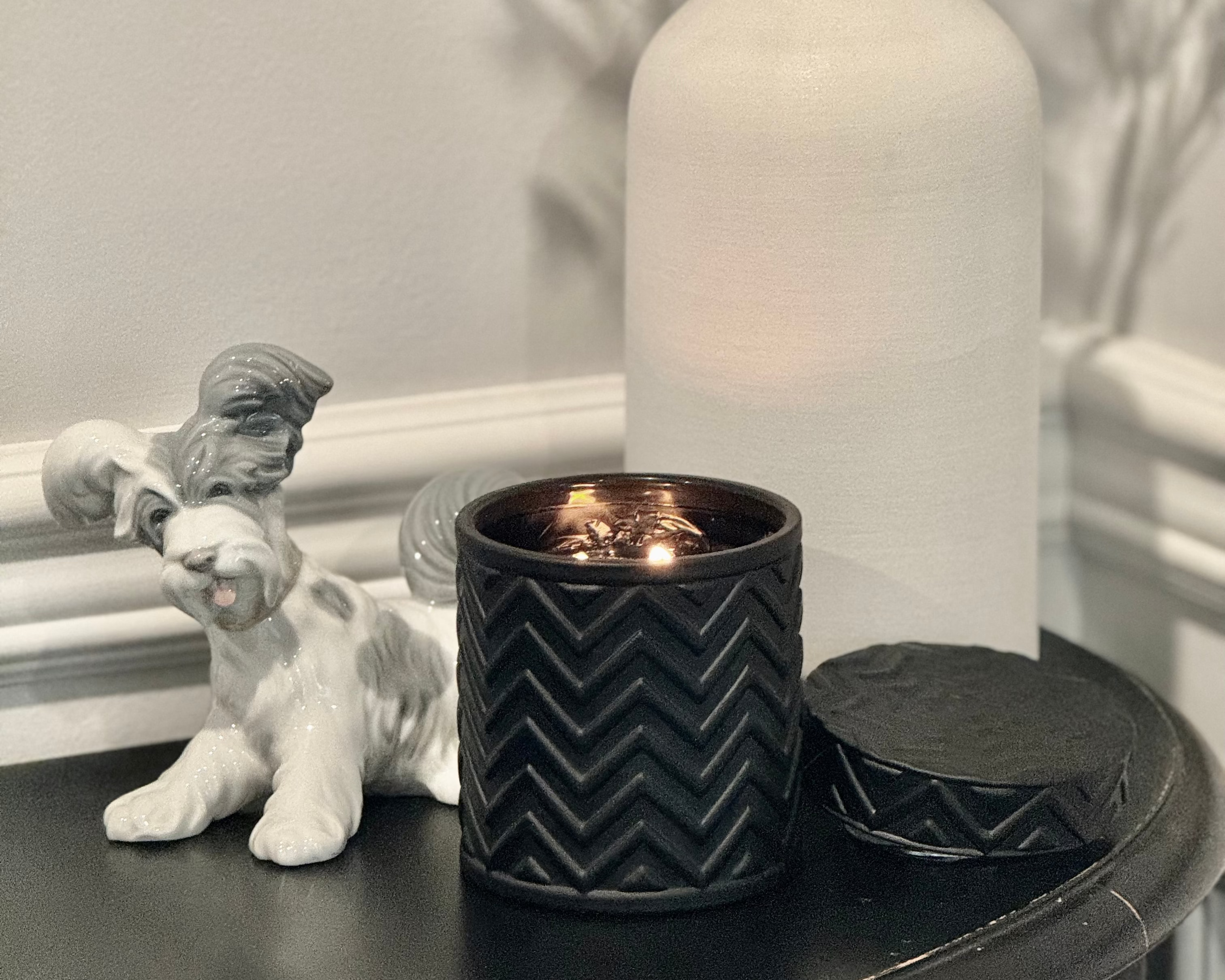Onyx Moon Candle – forbidden– Angled