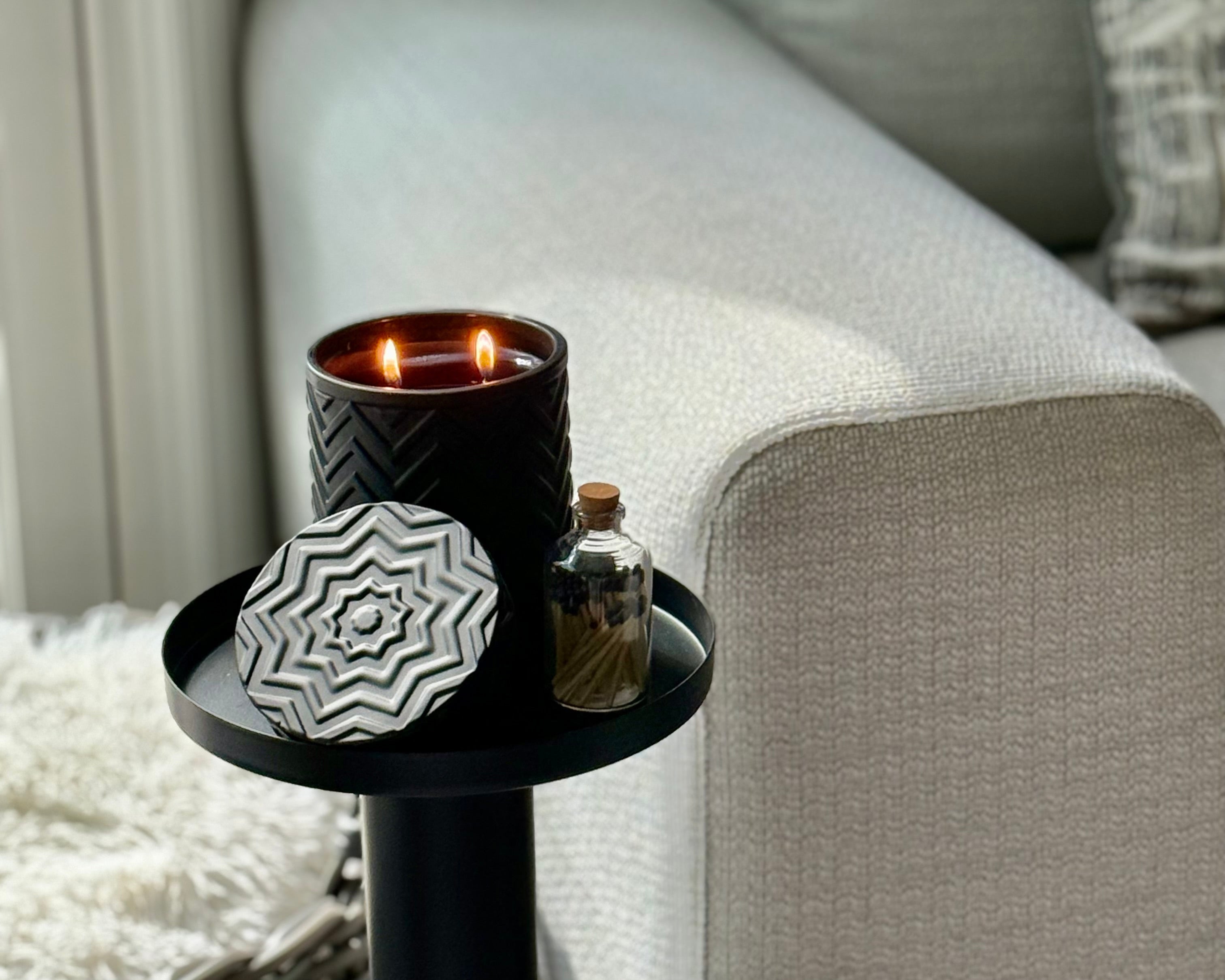 Onyx Moon Candle – Forbidden Nightfall, front view with dark onyx vessel