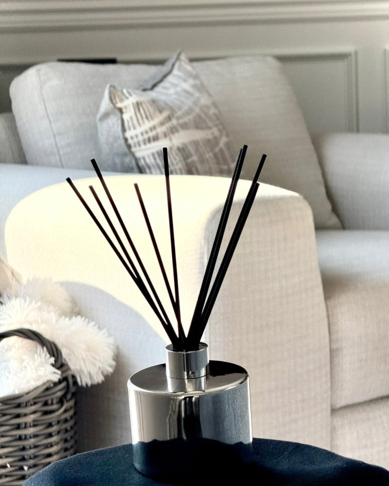 Silverscape Reed Diffuser – Woodland & Mahogany Teak, side view