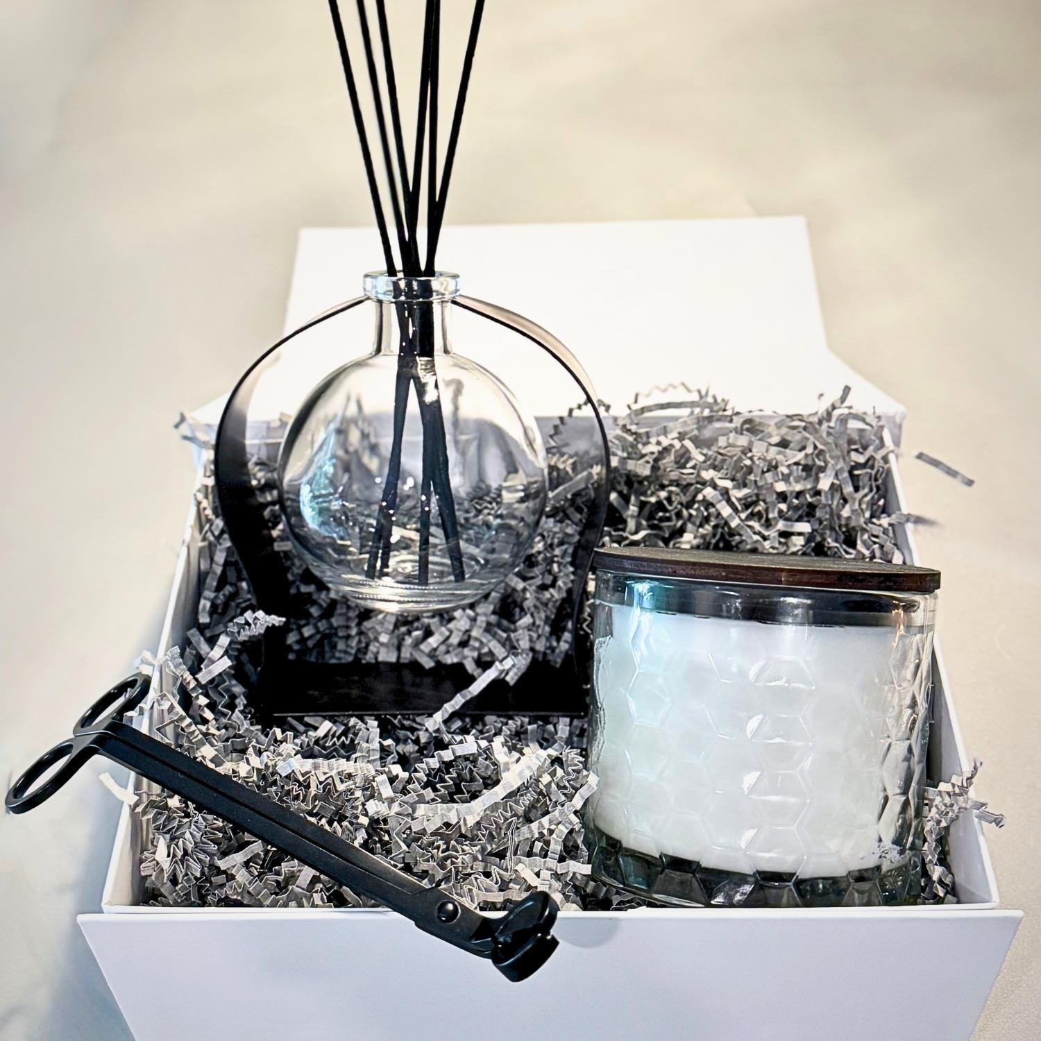 Radiance Collection Set – front view, complete diffuser and candle set