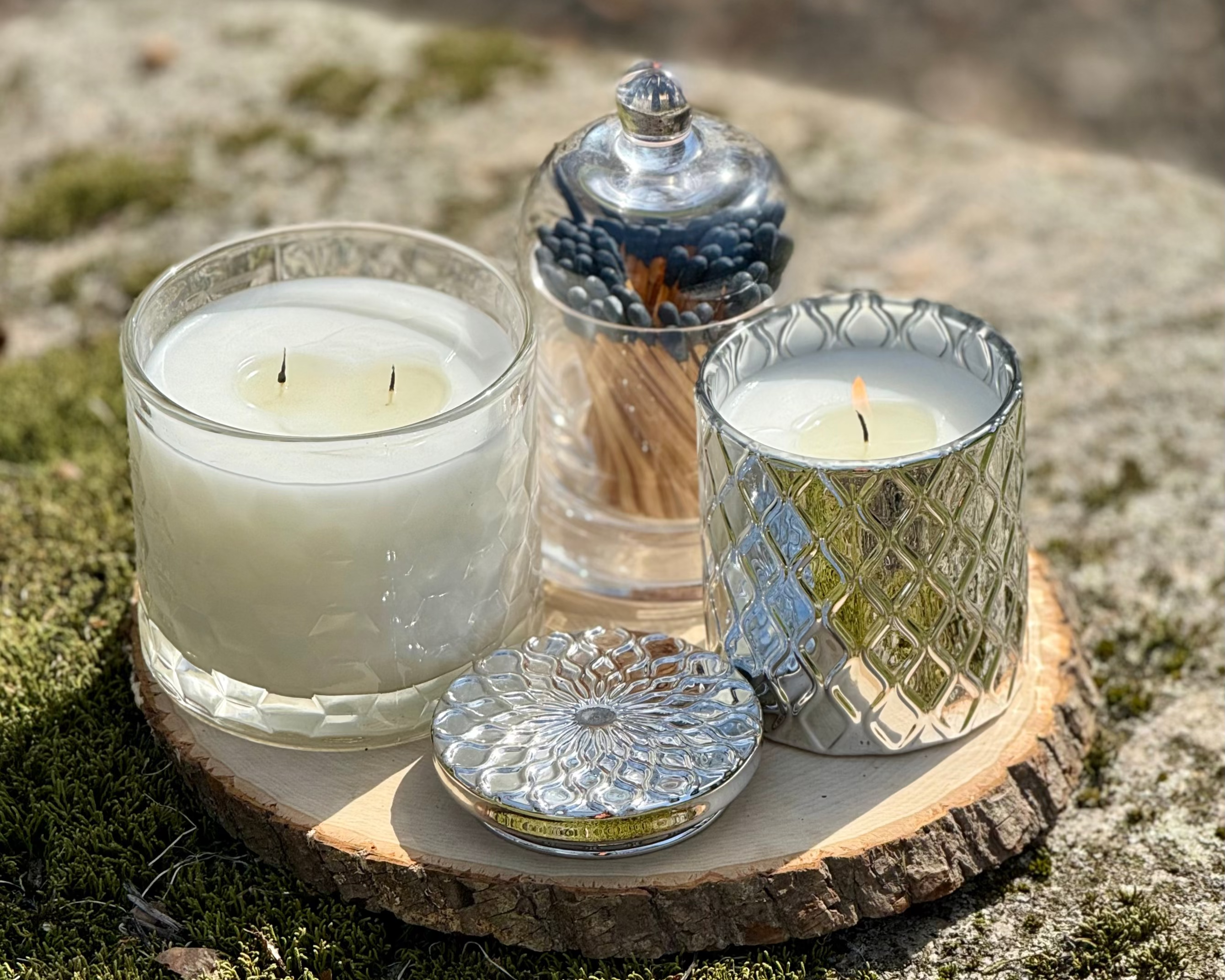 Silverscape Candle – Cabana Daydream, front view, modern silver design