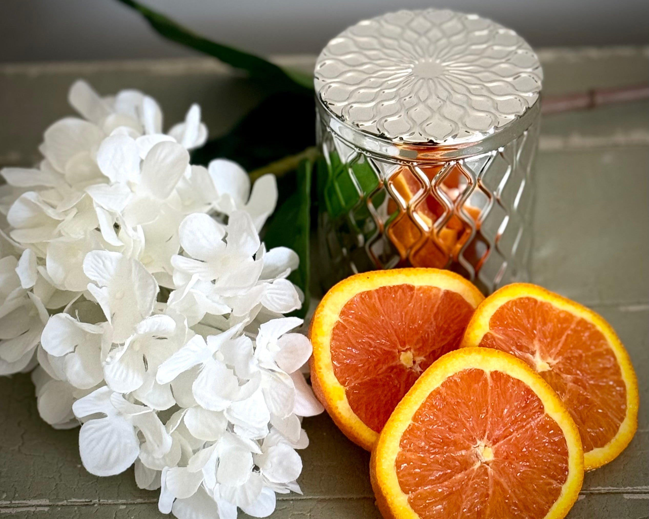 Silverscape Candle – Amalfi Neroli Breeze, top view showing lid design